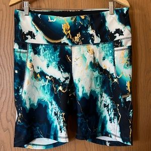Old Navy bike shorts size XL not worn